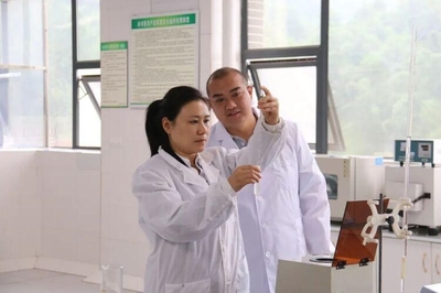 【樂山】奮進中的民營企業家劉磊_四川統一戰線_統戰人物周刊